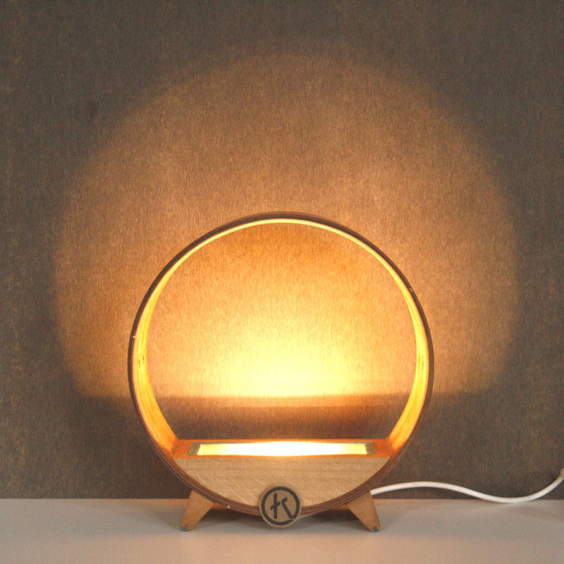 Loop - Tischlampe Lampe Recycling + Upcycling = nachhaltige Designer-Möbel + Accessoires aus Leipzig