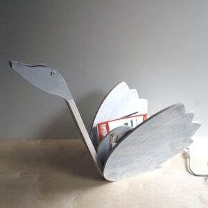 Swan - Zeitungsständer Recycling & Upcycling Möbel
