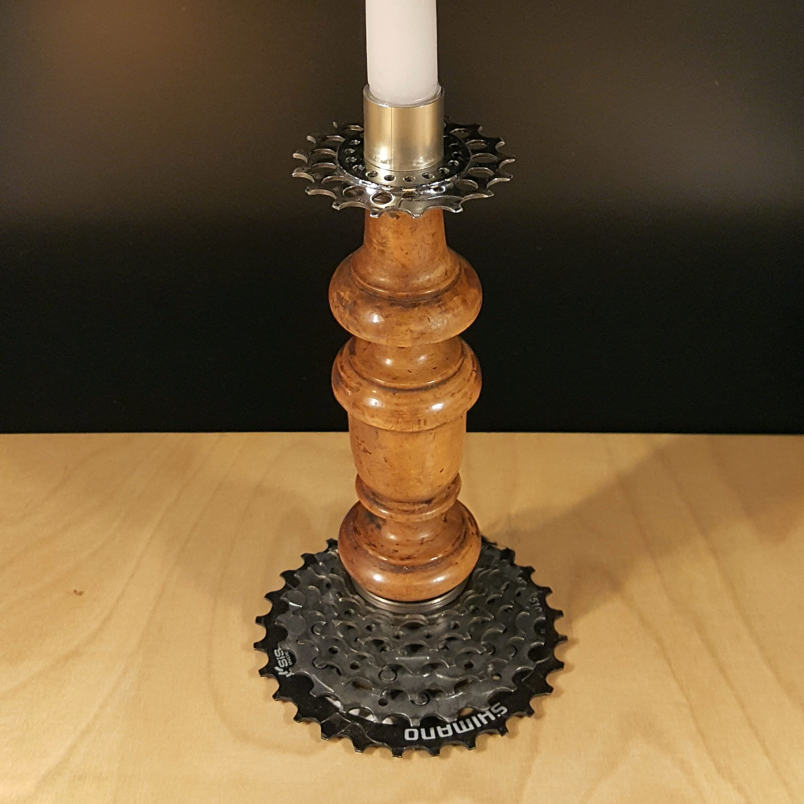 Tower III - nachhaltiger Kerzenständer aus ausrangierten Fahrradteilen Recycling + Upcycling = nachhaltige Designer-Möbel + Accessoires aus Leipzig